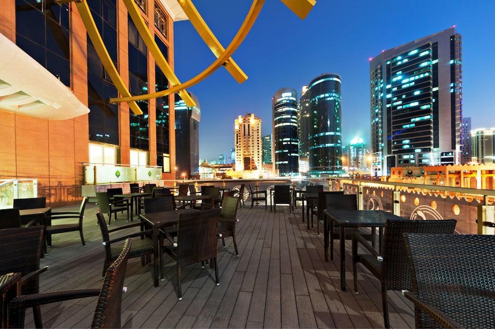 Magnum Hotel & Suites West Bay โดฮา ภายนอก รูปภาพ