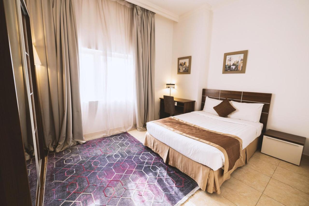 Magnum Hotel & Suites West Bay โดฮา ภายนอก รูปภาพ
